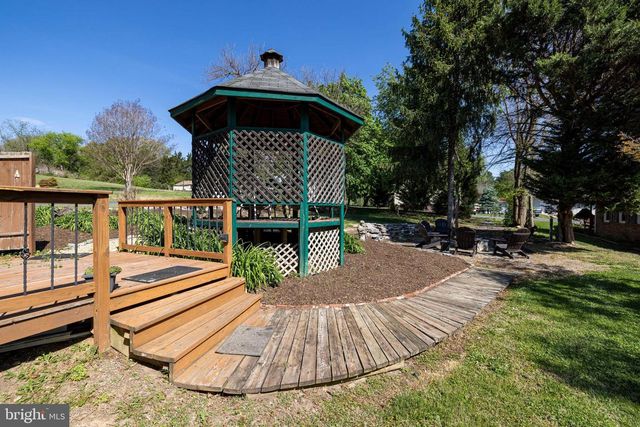 330 MECHANIC ST, Luray, VA 22835