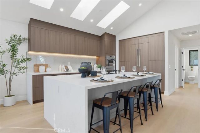 526 Klamath Street, Brisbane, CA 94005