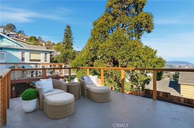 526 Klamath Street, Brisbane, CA 94005