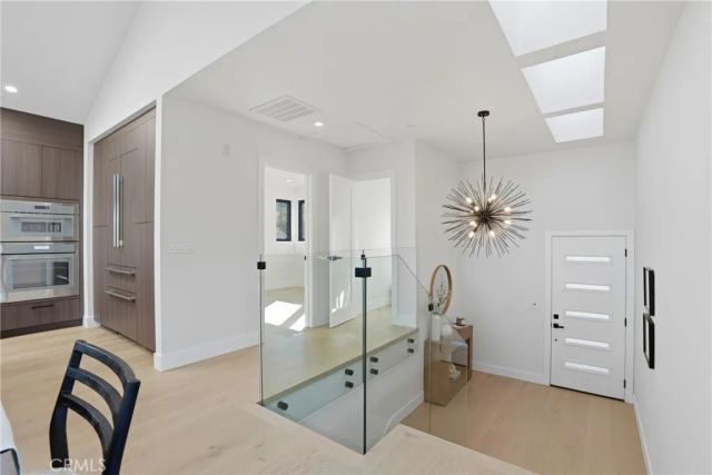 526 Klamath Street, Brisbane, CA 94005