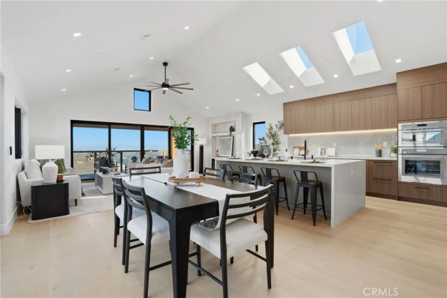 526 Klamath Street, Brisbane, CA 94005