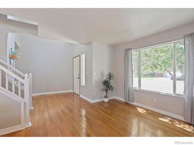 1245 Fall River Circle, Longmont, CO 80504