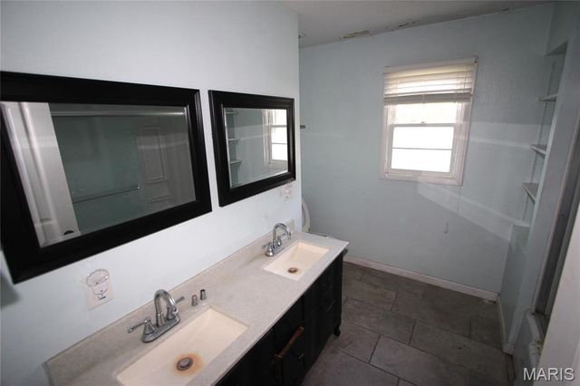 408 7th Street, Farmington, MO 63640