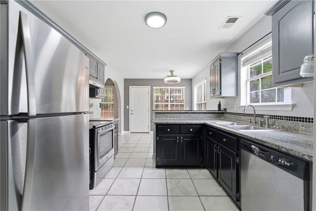 8244 Wynfield Drive, Jonesboro, GA 30238