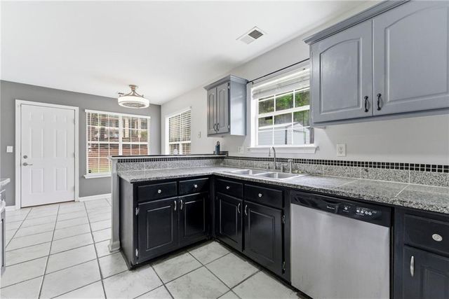 8244 Wynfield Drive, Jonesboro, GA 30238