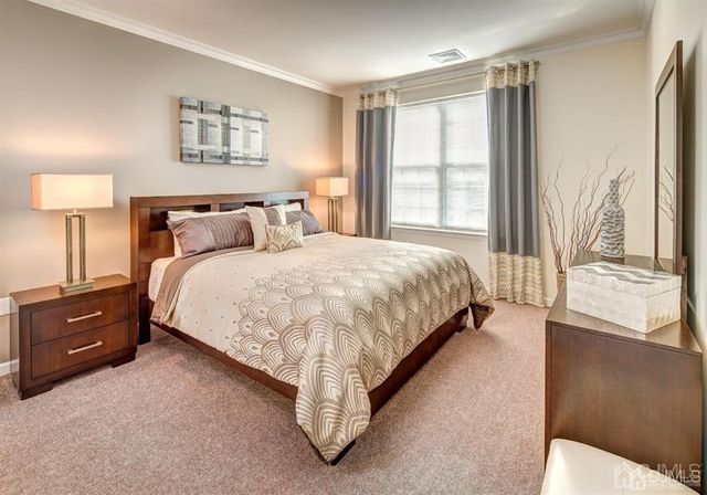 175 W Main Street 423, Somerville, NJ 08876