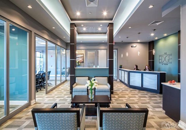 175 W Main Street 423, Somerville, NJ 08876