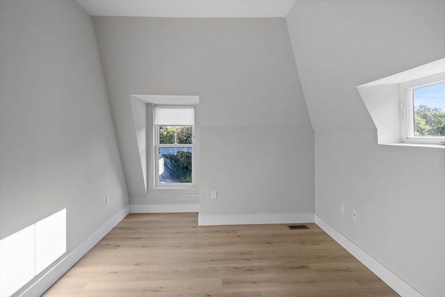 186 Bedford St 201, Lexington, MA 02420