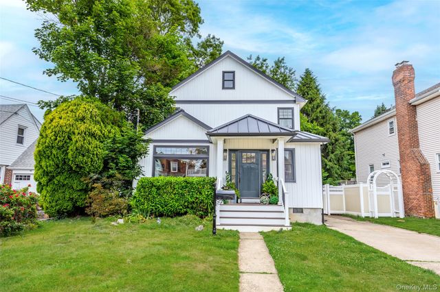 246 Oak Street, Bellmore, NY 11710