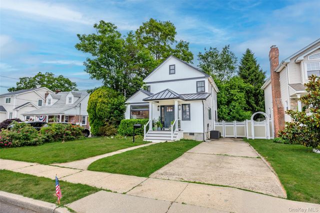 246 Oak Street, Bellmore, NY 11710