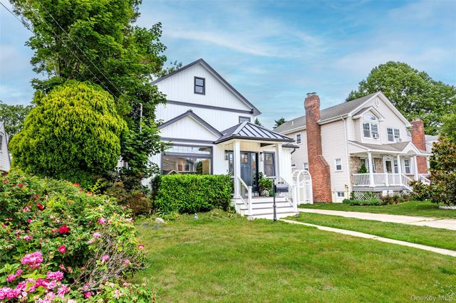 246 Oak Street, Bellmore, NY 11710
