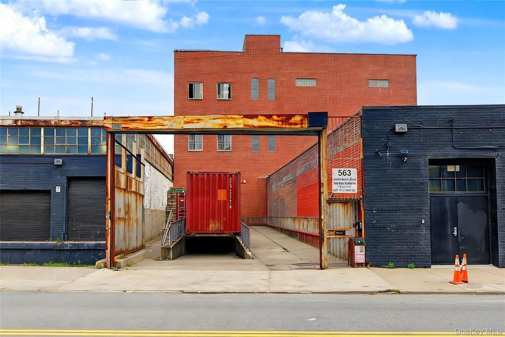 563 Johnson Avenue, Brooklyn, NY 11237 — exterior