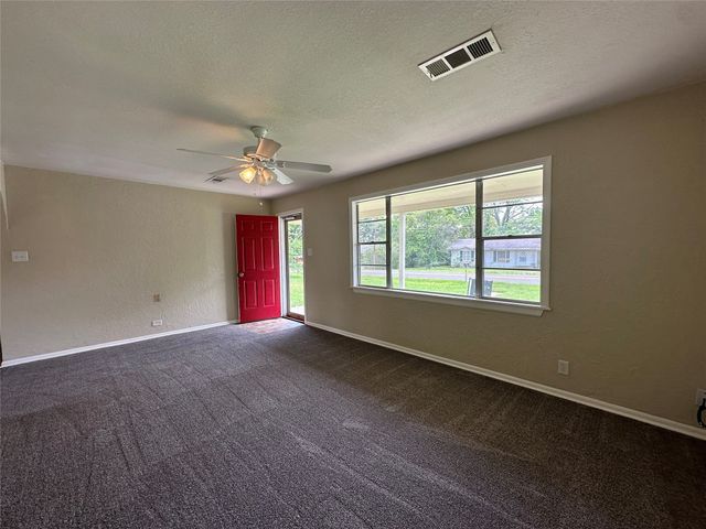 711 Clarksville Road, Bogata, TX 75417