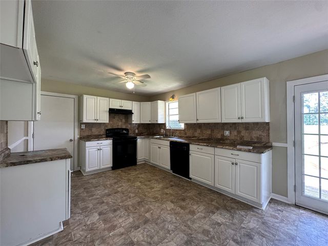 711 Clarksville Road, Bogata, TX 75417