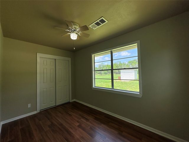 711 Clarksville Road, Bogata, TX 75417