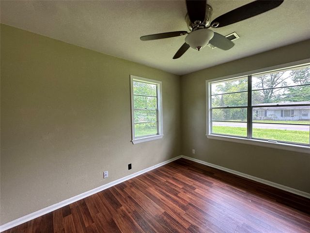711 Clarksville Road, Bogata, TX 75417