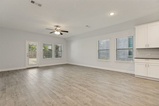 6101 Horsetail Drive, Mckinney, TX 75071