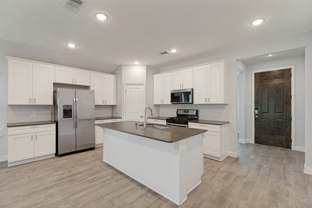 6101 Horsetail Drive, Mckinney, TX 75071