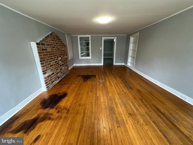 40 N MAIN ST, Boonsboro, MD 21713