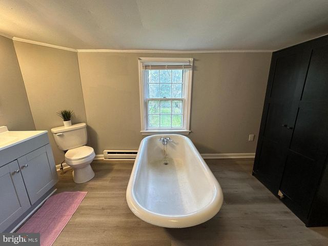 40 N MAIN ST, Boonsboro, MD 21713