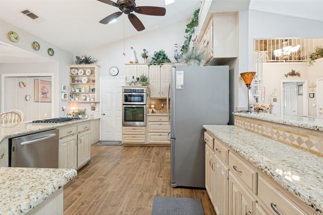 1212 Boardwalk Street, Arlington, TX 76011