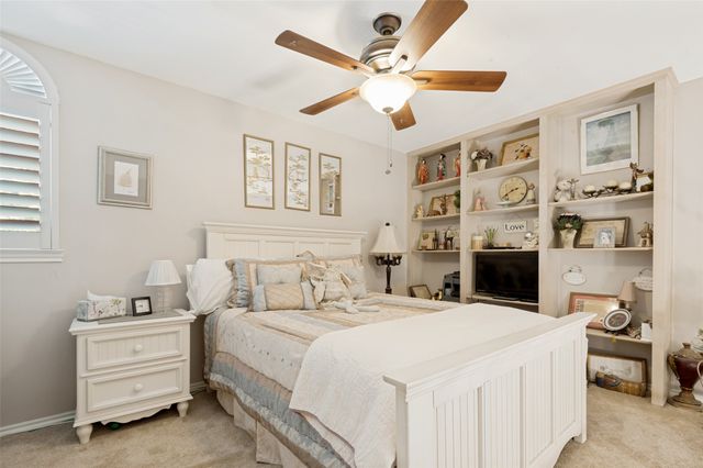 1212 Boardwalk Street, Arlington, TX 76011