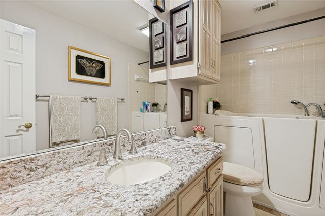 1212 Boardwalk Street, Arlington, TX 76011