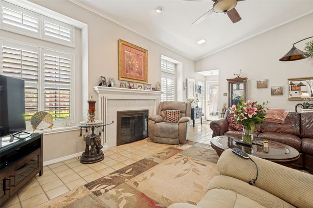 1212 Boardwalk Street, Arlington, TX 76011
