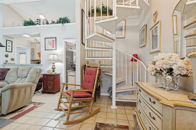 1212 Boardwalk Street, Arlington, TX 76011