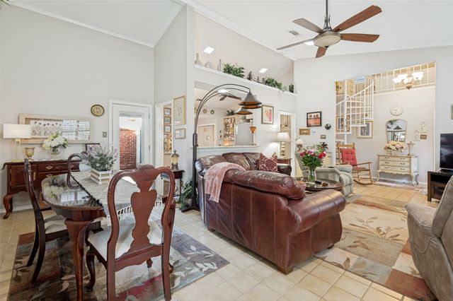 1212 Boardwalk Street, Arlington, TX 76011