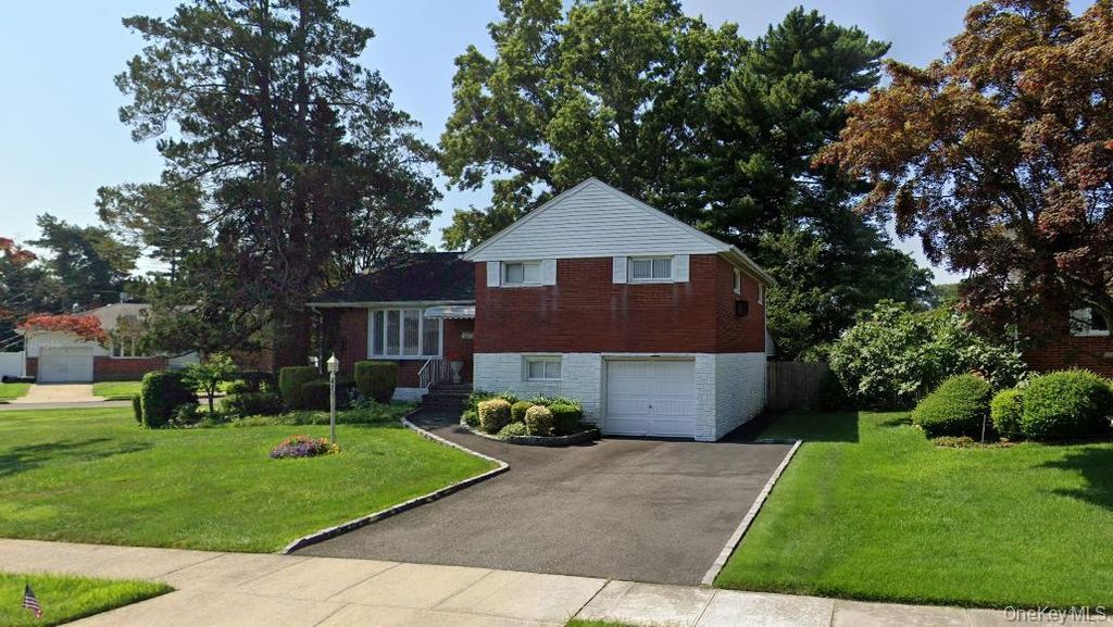 47 Felice Crescent, Hicksville, NY 11801 — exterior