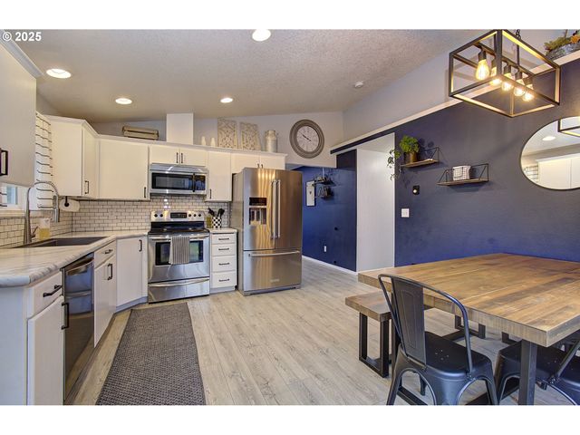 7501 Ne 64TH Cir, Vancouver, WA 98662