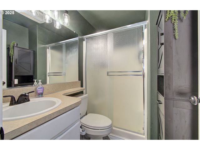 7501 Ne 64TH Cir, Vancouver, WA 98662