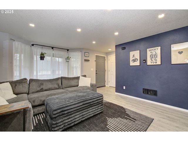 7501 Ne 64TH Cir, Vancouver, WA 98662