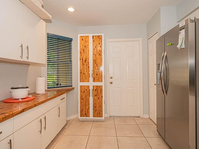559 6th Street, Vero Beach, FL 32962