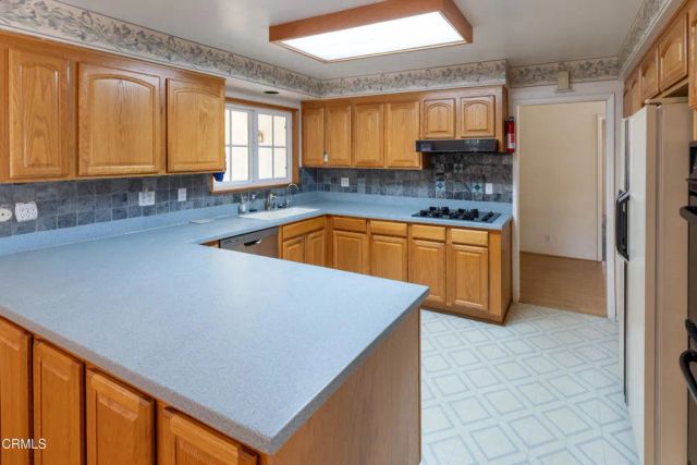 215 Montebello Avenue, Ventura, CA 93004