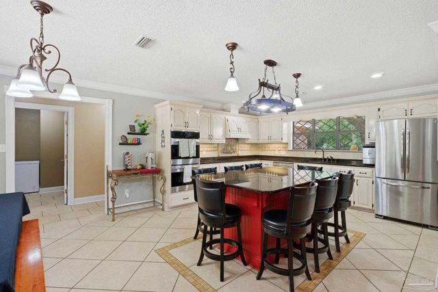 6000 Cheyenne Dr, Milton, FL 32570