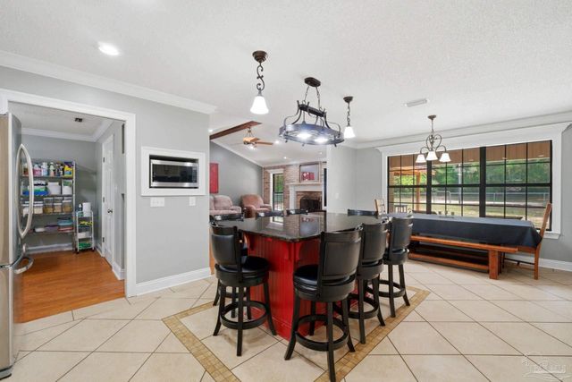 6000 Cheyenne Dr, Milton, FL 32570