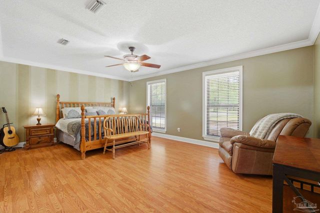 6000 Cheyenne Dr, Milton, FL 32570