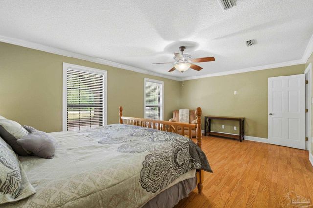 6000 Cheyenne Dr, Milton, FL 32570
