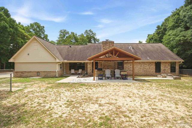 6000 Cheyenne Dr, Milton, FL 32570
