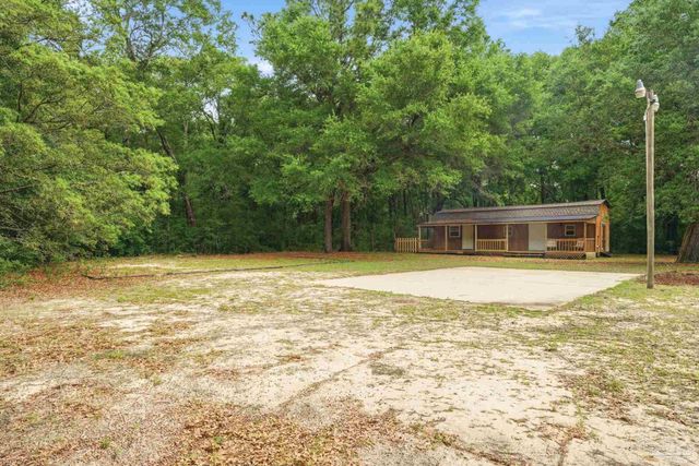 6000 Cheyenne Dr, Milton, FL 32570