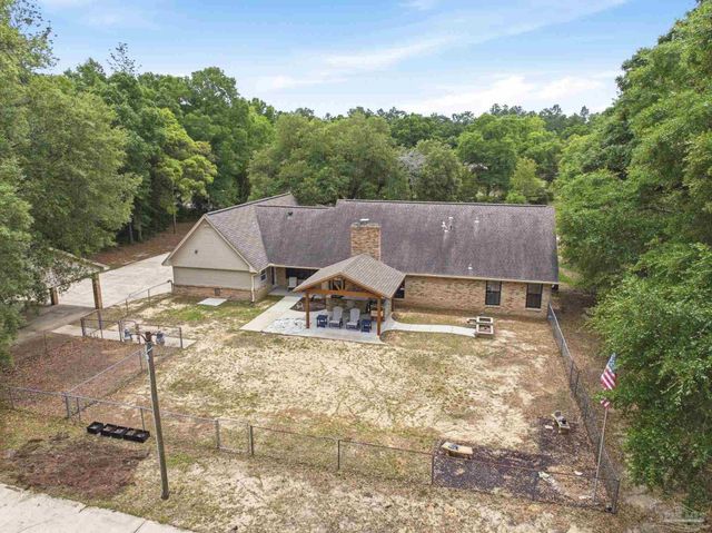 6000 Cheyenne Dr, Milton, FL 32570