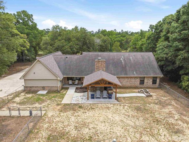 6000 Cheyenne Dr, Milton, FL 32570