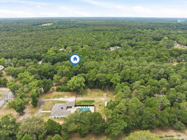 6000 Cheyenne Dr, Milton, FL 32570