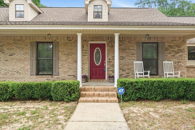 6000 Cheyenne Dr, Milton, FL 32570