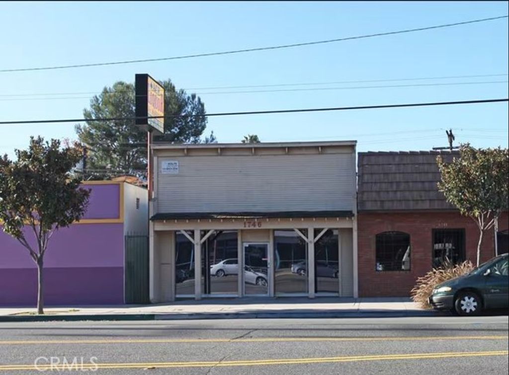 1746 Victory Boulevard, Glendale, CA 91201