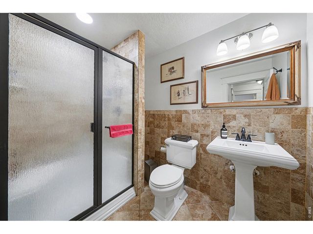1211 11th St, Greeley, CO 80631