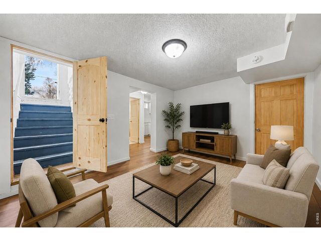 1211 11th St, Greeley, CO 80631