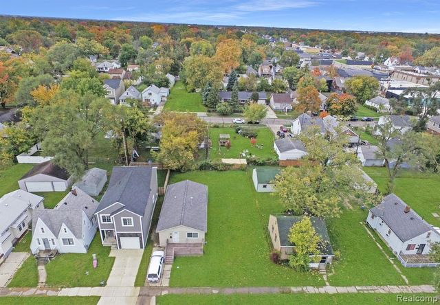000 W Muir, Hazel Park, MI 48030